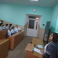 ПРОФОРІЄНТАЦІЙНА РОБОТА ЗІ СТУДЕНТАМИ КАМ’ЯНЕЦЬ-ПОДІЛЬСЬКОГО МЕДИЧНОГО УЧИЛИЩА